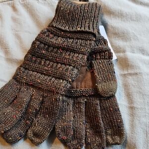 C.C Women's Olive Speckled Knit Gloves